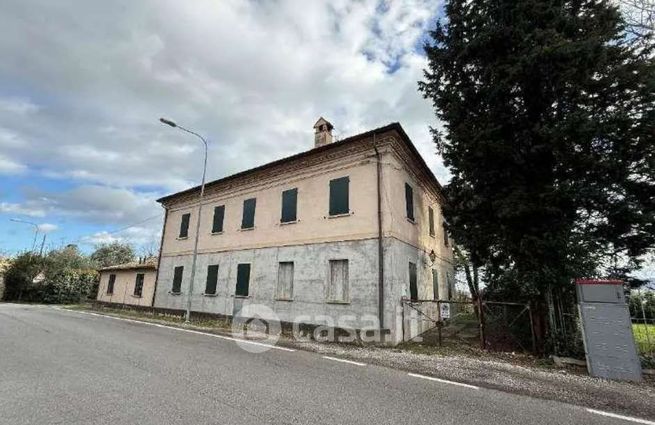 Villetta a schiera in residenziale in Strada Borgo