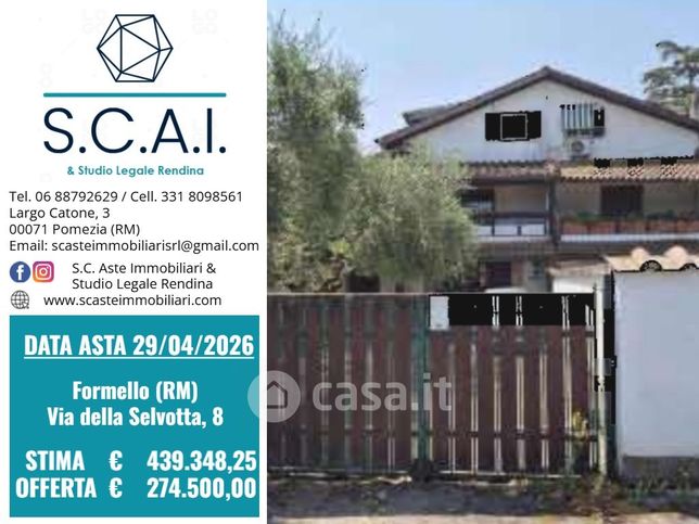 Casa bi/trifamiliare in residenziale in Via della Selvotta 8