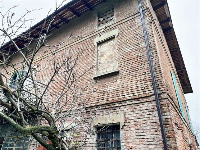 Rustico/casale in residenziale in Via Castelfranco