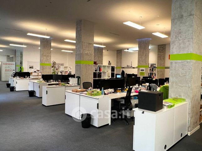 Ufficio in commerciale in Corso Como