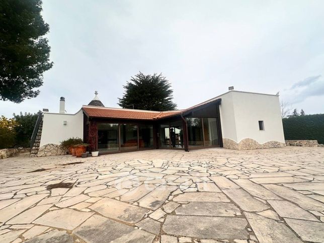 Baita/bungalow/chalet/trullo in residenziale in Strada Cappuccini 33