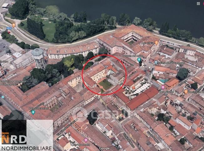 Box/posto auto in residenziale in Via Alessandro Cavriani 8