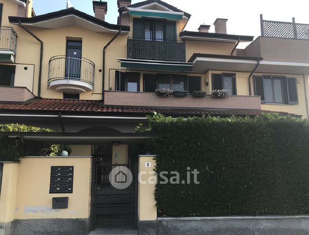 Appartamento in residenziale in Via Roggia Molina 6