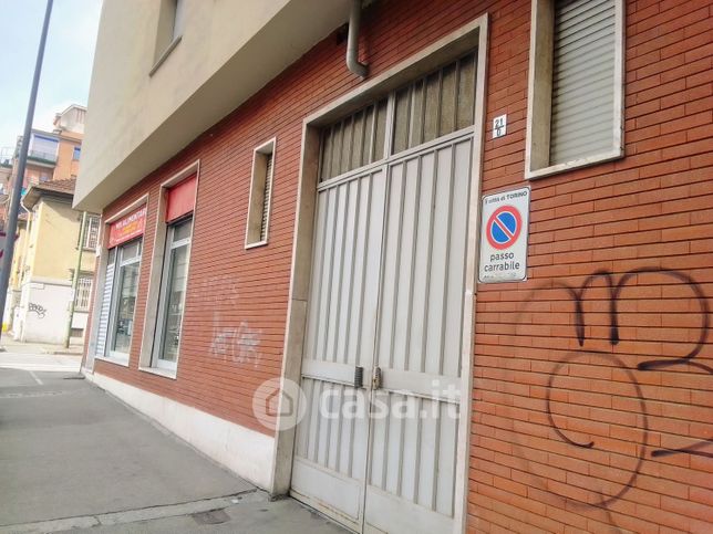 Garage/posto auto in residenziale in Via Testona