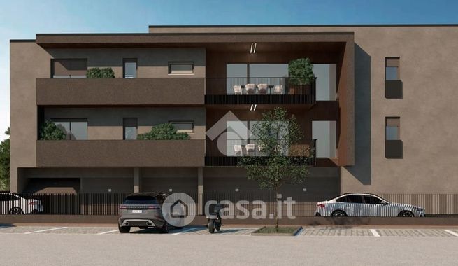 Attico/mansarda in residenziale in Via Canova 1 bis