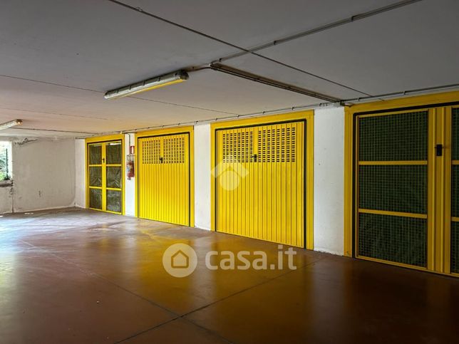 Box/posto auto in residenziale in