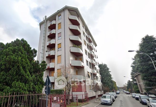 Appartamento in residenziale in Via Carlo Antonietti 11