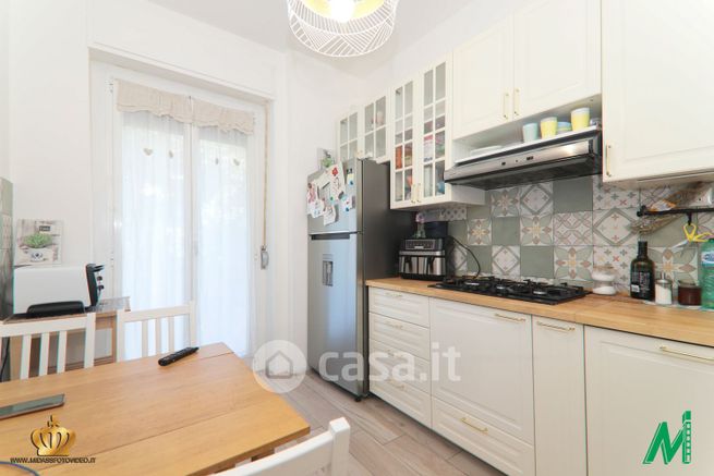 Appartamento in residenziale in Via Aurelio Robino