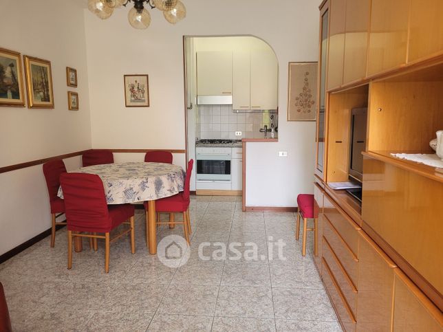 Appartamento in residenziale in Via Lainate 60