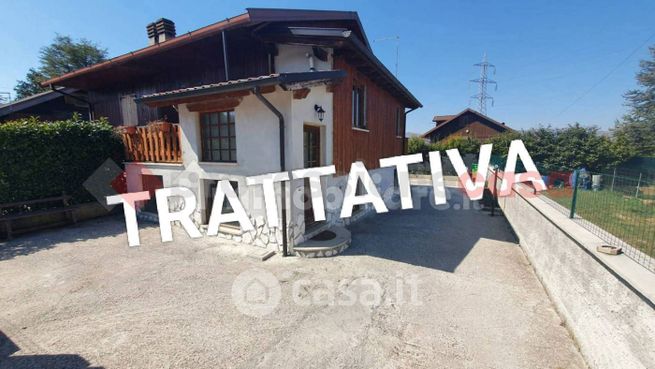 Villa in residenziale in Via Abruzzo 2 -33