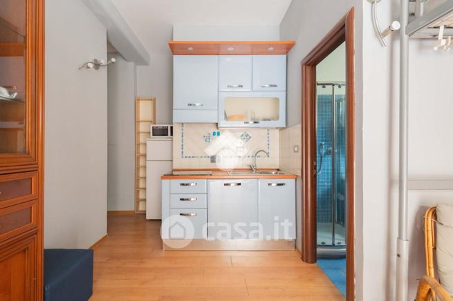 Appartamento in residenziale in Via Seneca 37