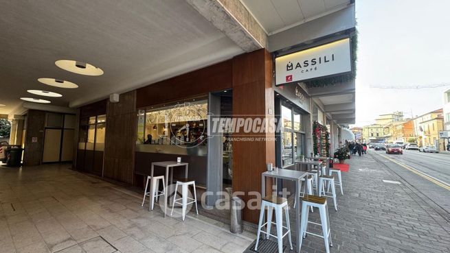 Capannone in commerciale in Via XIII Martiri 24