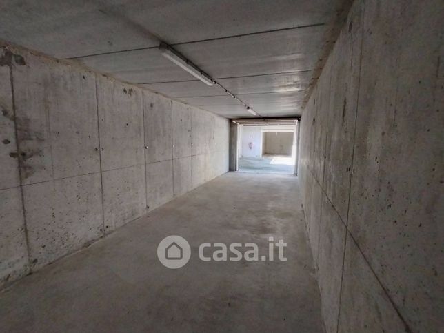 Box/posto auto in residenziale in Via dei Mille 22