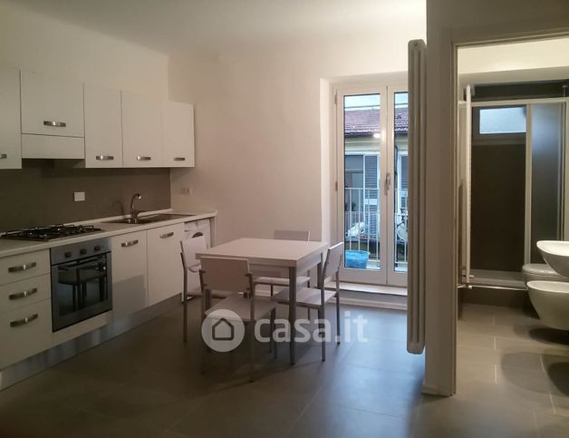 Appartamento in residenziale in Via Gian Francesco Bellezia 20