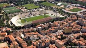 Attivitã /licenza (con o senza mura) in commerciale in Viale dei Mille 15