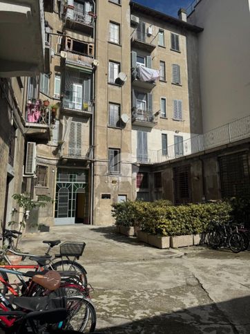 Capannone in commerciale in Via Francesco de Sanctis 2