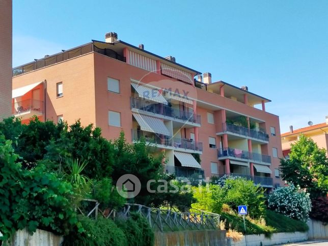 Appartamento in residenziale in Via L. Benincasa 21 B