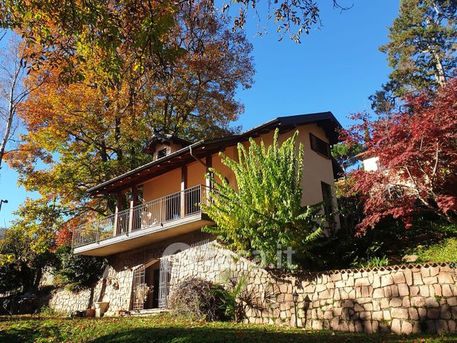 Casa indipendente in residenziale in Via dei Rossi 34