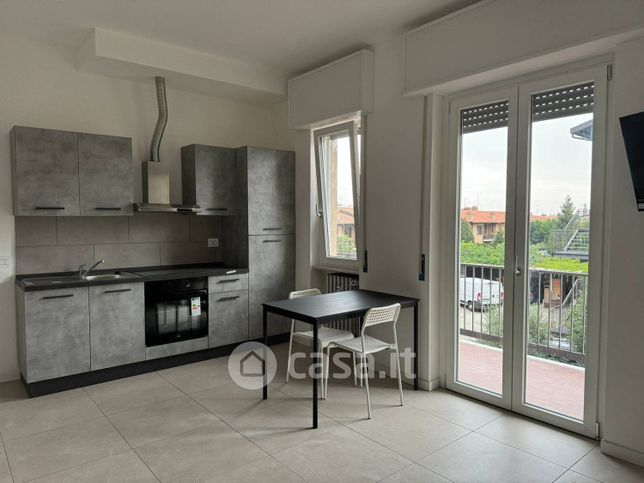 Appartamento in residenziale in Via Pietro Spino 24