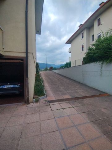 Box/posto auto in residenziale in Via S. G. Bosco 126