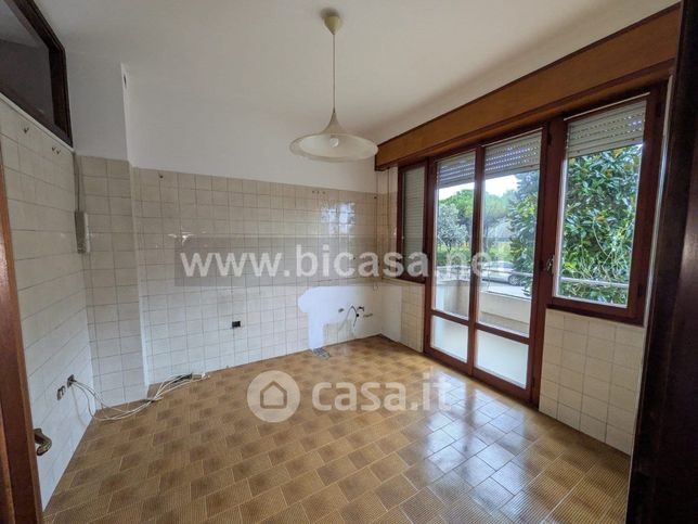 Appartamento in residenziale in Via del Novecento