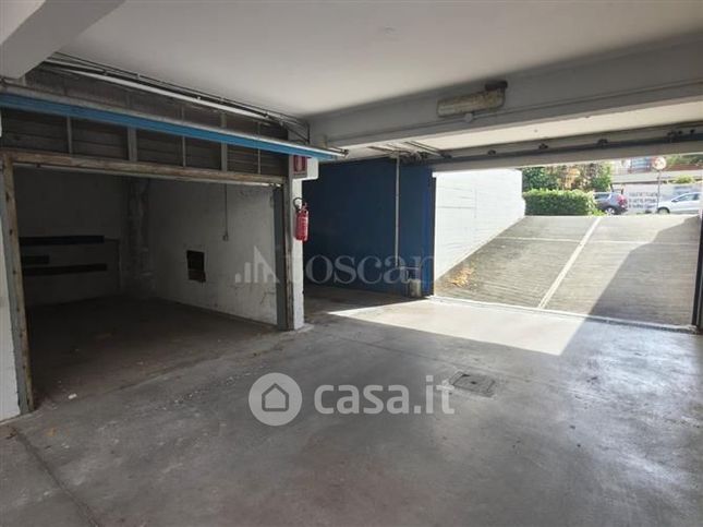 Box/posto auto in residenziale in Via Tazio Nuvolari