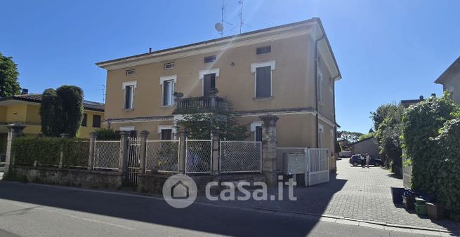 Appartamento in residenziale in Via Borgognone 17