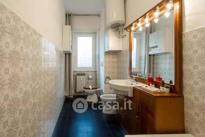 Attivitã /licenza (con o senza mura) in commerciale in Via FRANCESCO DIODO 51