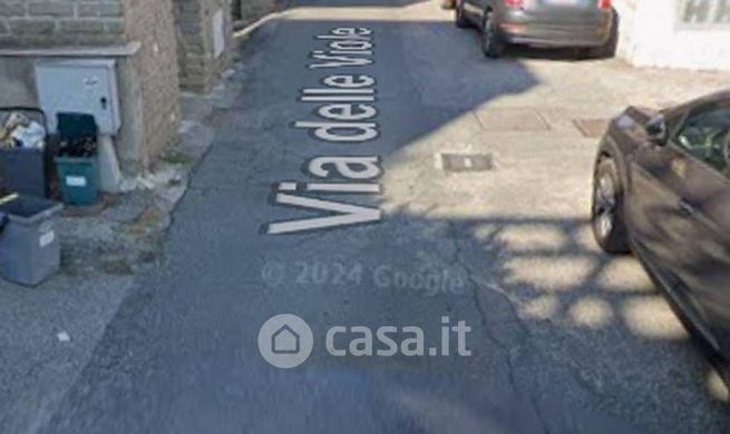 Box/posto auto in residenziale in Via delle Viole