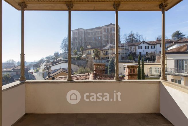 Villa in residenziale in Via al Castello 30