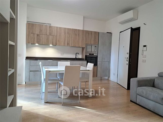 Appartamento in residenziale in Via Federico Tesio 1