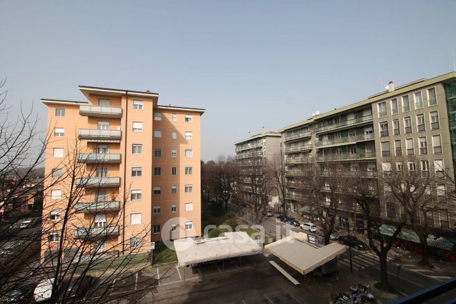 Appartamento in residenziale in Viale Piemonte 3