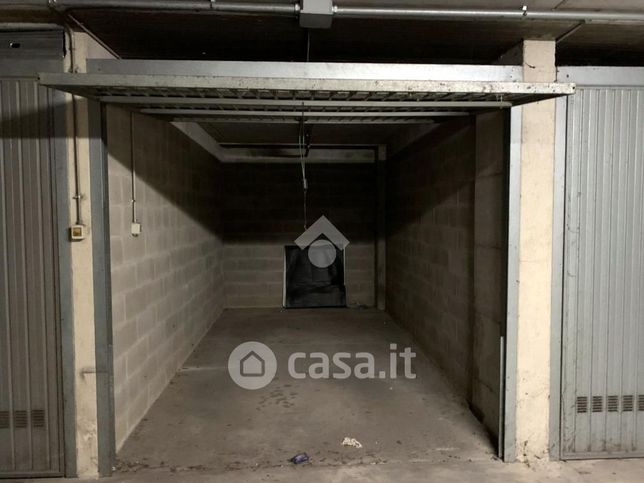 Box/posto auto in residenziale in Via Ragazzi del 99 45