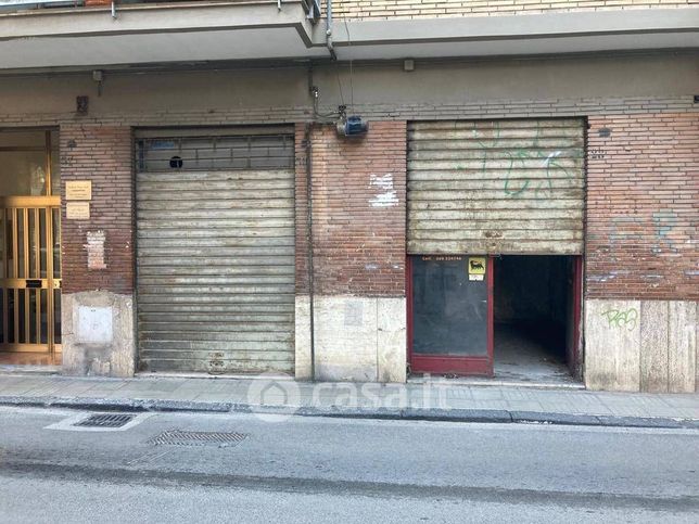 Ufficio in commerciale in Via del Cavallaccio 3