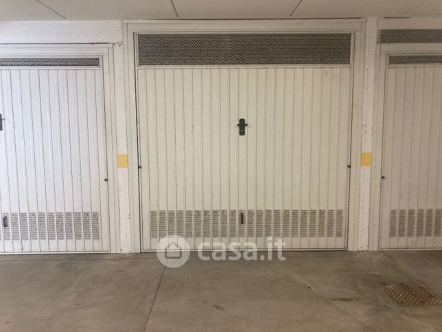 Garage/posto auto in residenziale in Vicolo san grato 7