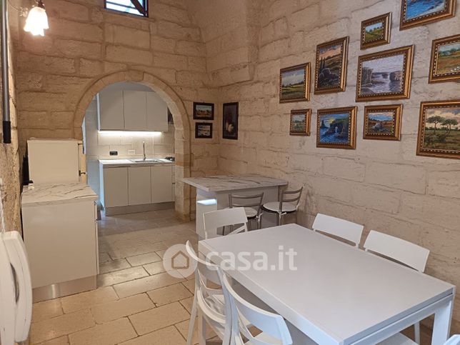 Casa indipendente in residenziale in Via C. Laterano