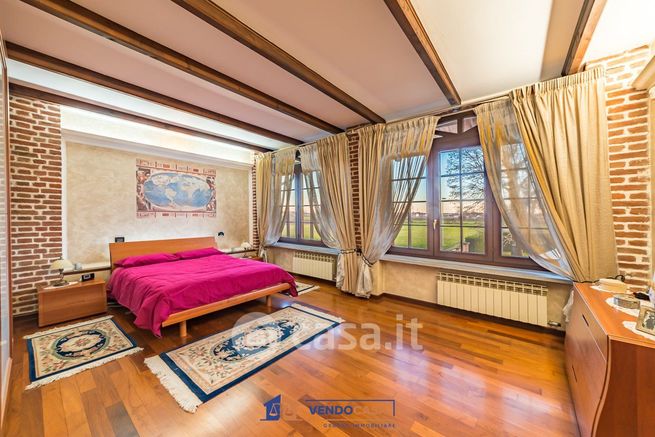 Rustico/casale in residenziale in Via Tosi 15