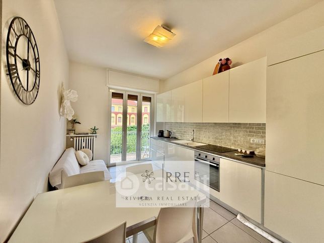 Appartamento in residenziale in Via Aurelia