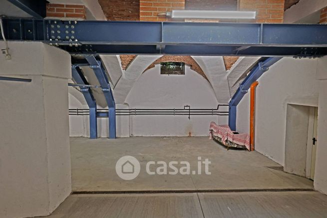 Garage/posto auto in residenziale in Strada Maggiore 81