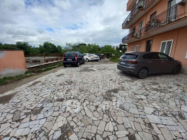 Garage/posto auto in residenziale in Via Agostino Scali