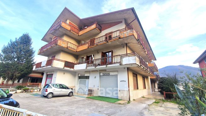 Appartamento in residenziale in Via Taverna Campanile 26