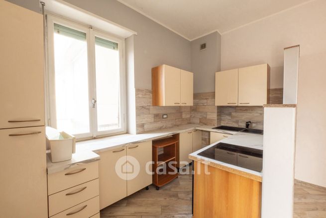 Appartamento in residenziale in Via Andezeno 31