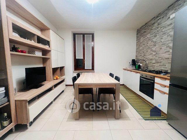 Appartamento in residenziale in Via IV Novembre 1918 38