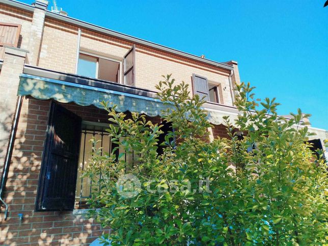 Villetta a schiera in residenziale in Via Campo di Pozzo 171