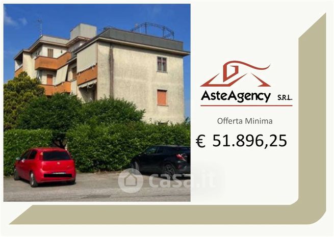 Appartamento in residenziale in Via Asiago 7