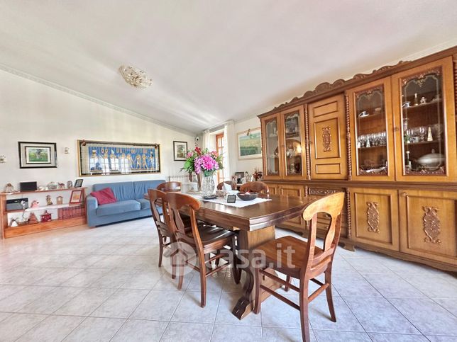 Appartamento in residenziale in Via Foresta 3