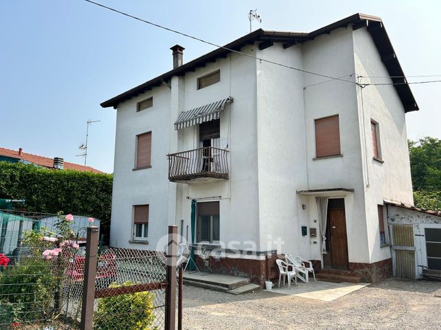 Appartamento in residenziale in Via Giacomo Leopardi