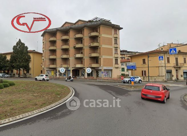 Ufficio in commerciale in Viale Armando Diaz