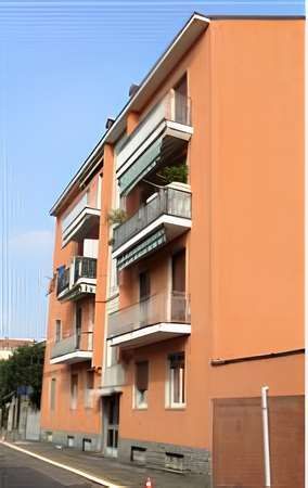 Appartamento in residenziale in Via Montello 5