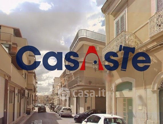 Ufficio in commerciale in Via San Candido 43